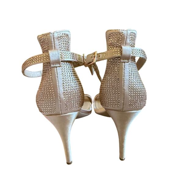Macy's 7 Rayelle y2k Rhinestone HEARTS Strappy Sandals CRYSTAL Champagne Heels - Picture 5 of 10